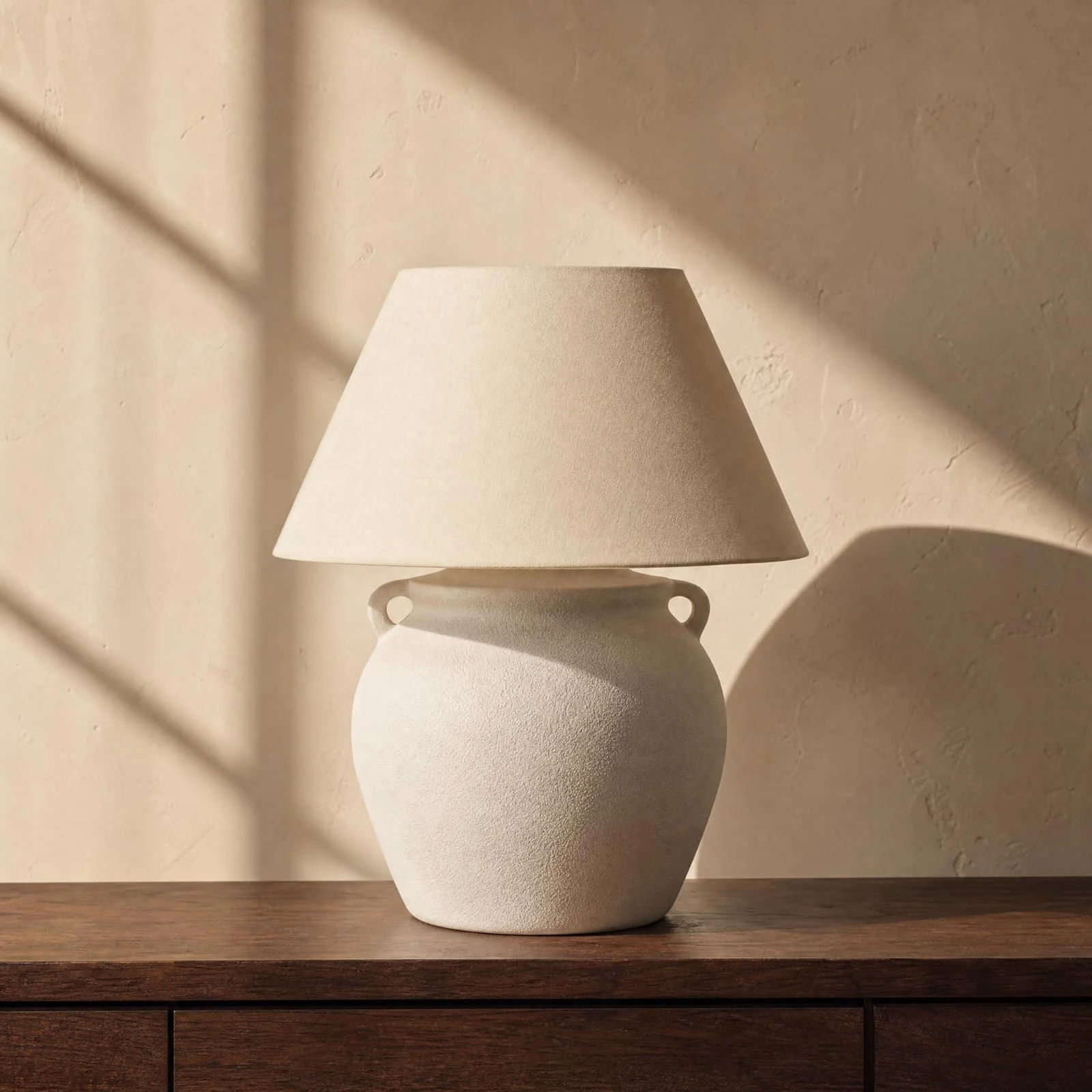 amphora-lamp